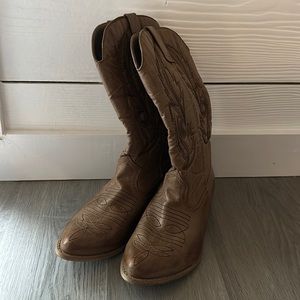 Coconuts Cowgirl Boots size 7